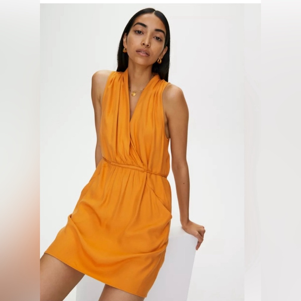 Aritzia Sabine dress size small.
